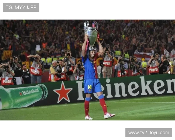 亨利：法国足球传奇的巅峰岁月与辉煌成就