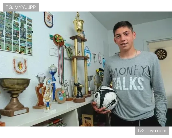 巴尔韦德佩纳罗尔首秀表现抢眼,新星状态备受关注 巴尔韦德佩纳罗尔首秀表现抢眼,新星状态备受关注