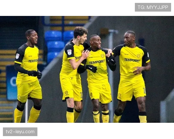 卢顿夏窗引援动作频频，球队实力跃升引英超关注