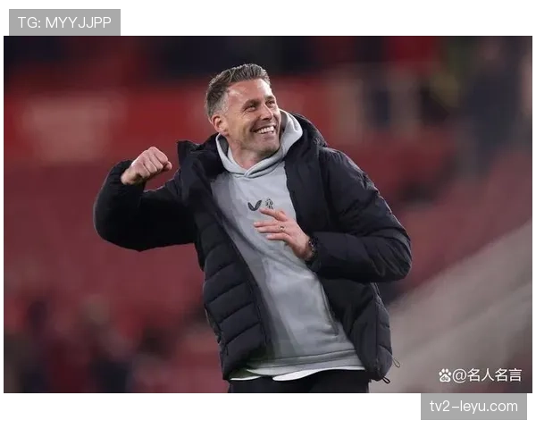 卢顿城新帅罗布·爱德华兹执掌教鞭，率队开启英超新征程