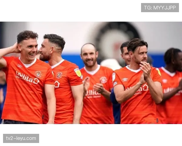 卢顿防线坚不可摧，英超新秀展现卓越防守实力