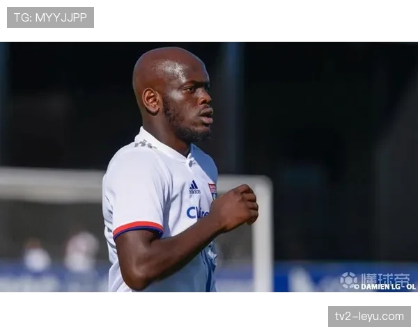 里昂锋线强势复苏，状态回暖助球队逆转取胜